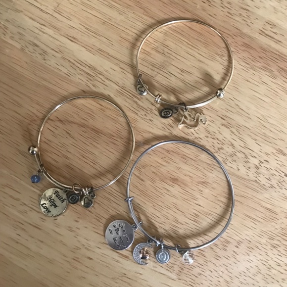 3 for $25 Expandable Wire Bracelets Silver/Gold Tone - Picture 4 of 10